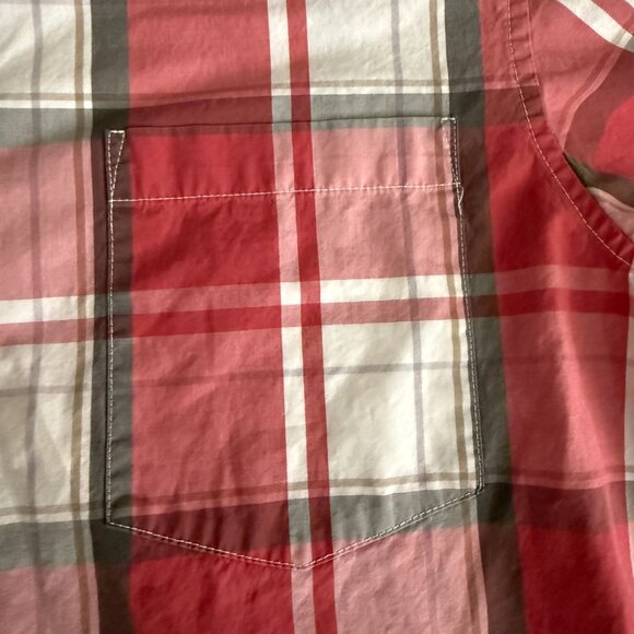 Eddie Bauer Men's Medium Button-Up Shirt Red Plaid Short Sleeve Classic Fit - Picture 4 of 4